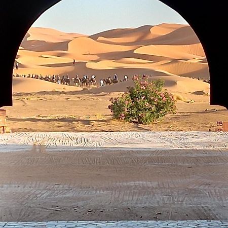 Hotel Etoile Des Dunes Merzouga Exteriör bild