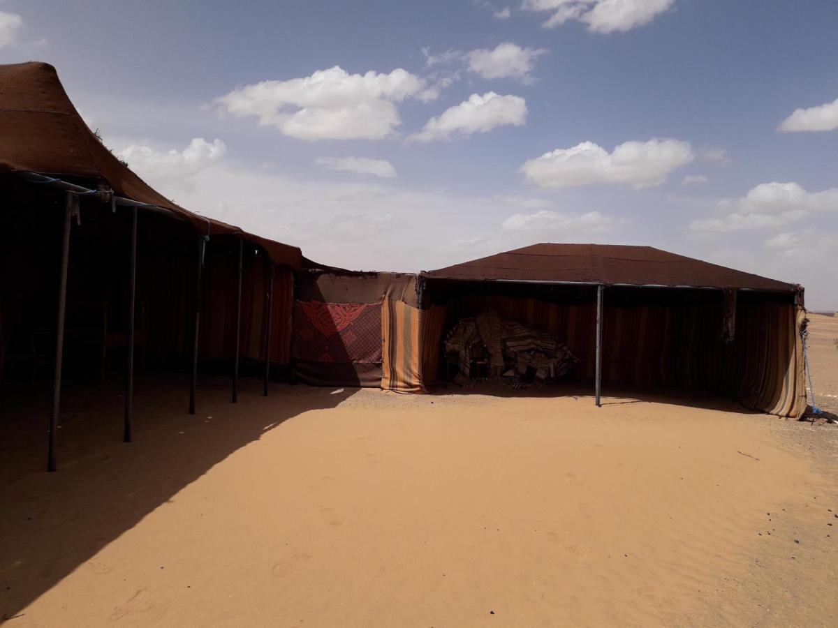 Hotel Etoile Des Dunes Merzouga Exteriör bild