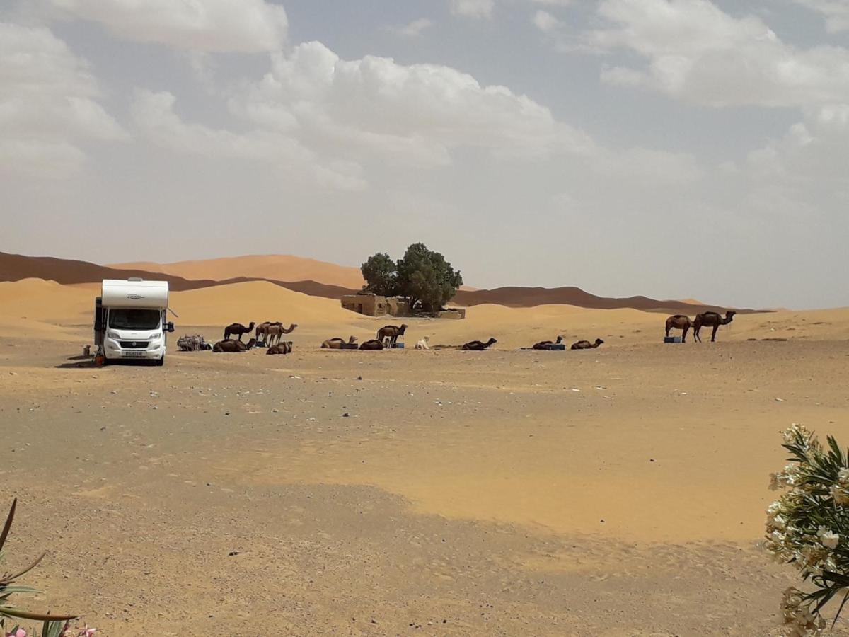 Hotel Etoile Des Dunes Merzouga Exteriör bild